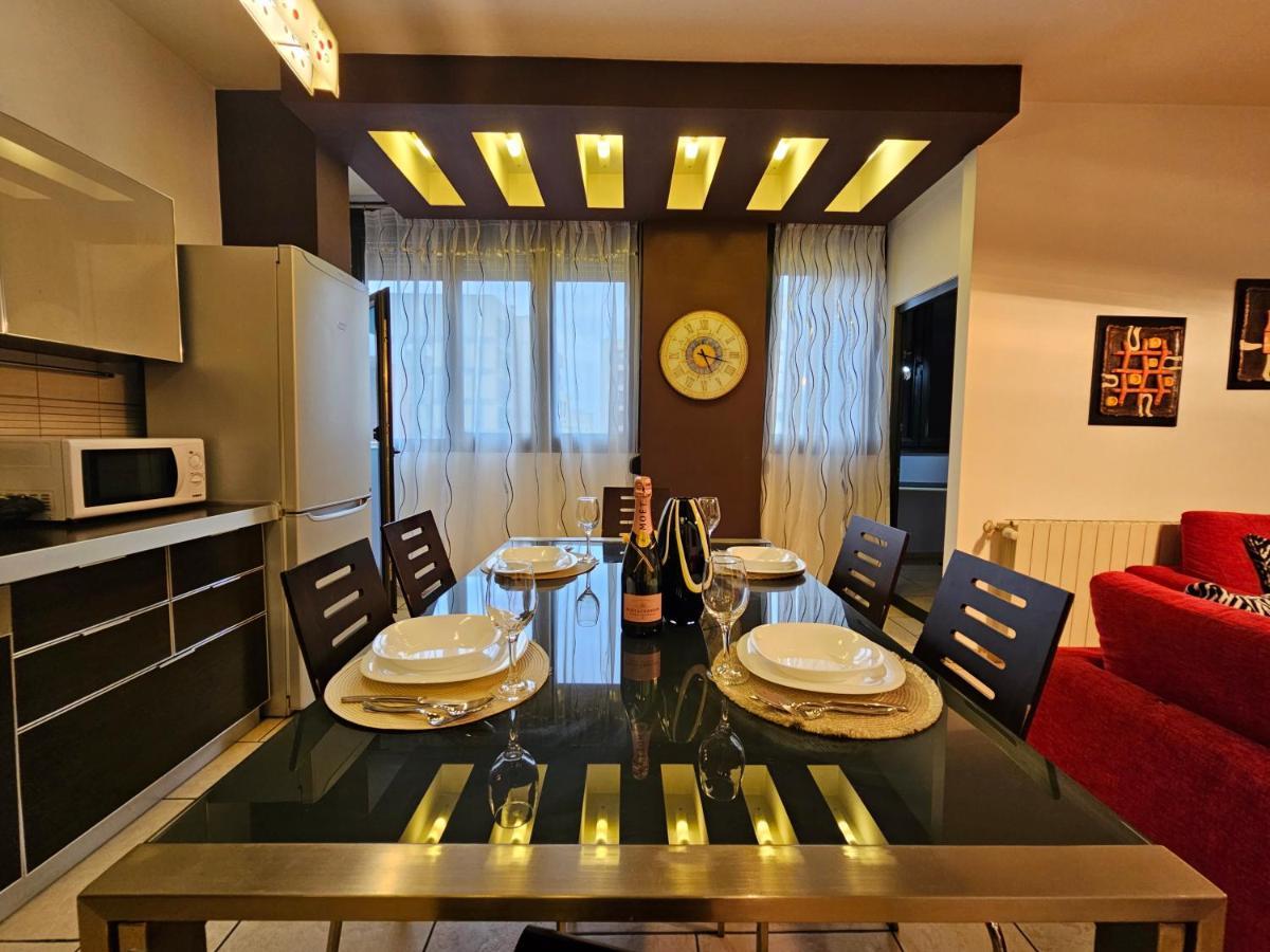 Center Apartment Easy_Luxury ティラナ エクステリア 写真