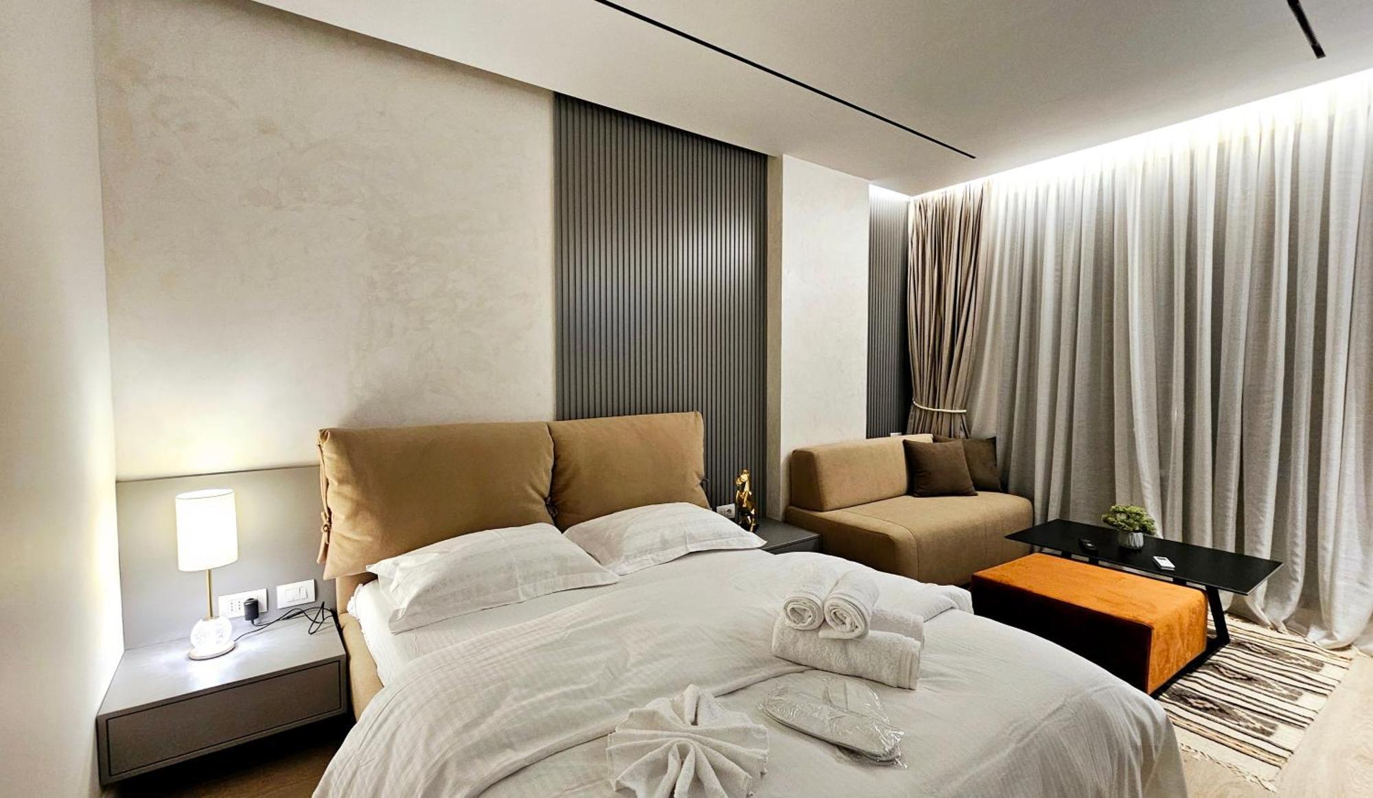 Center Apartment Easy_Luxury ティラナ エクステリア 写真