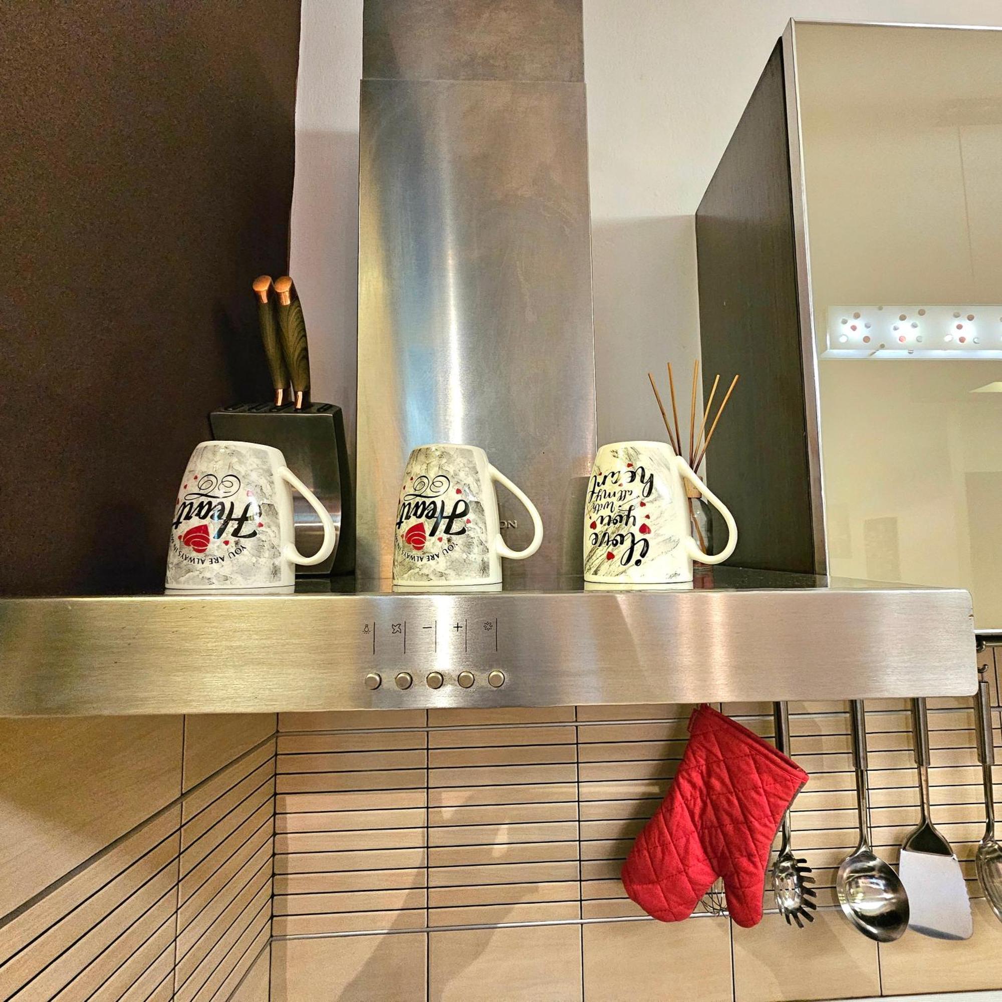 Center Apartment Easy_Luxury ティラナ エクステリア 写真