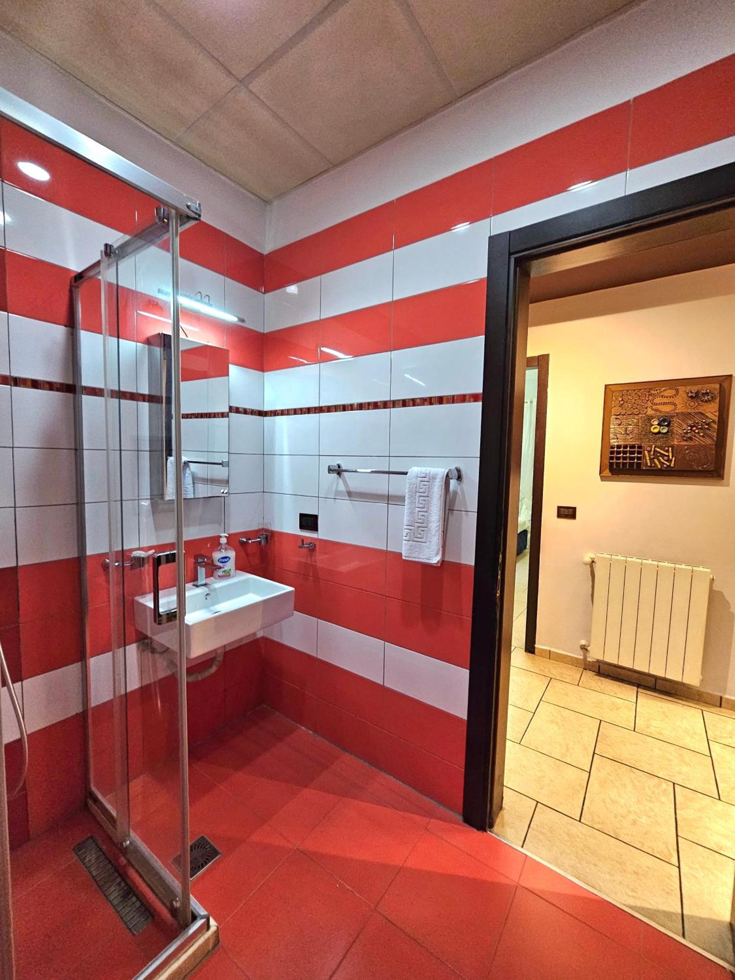 Center Apartment Easy_Luxury ティラナ エクステリア 写真