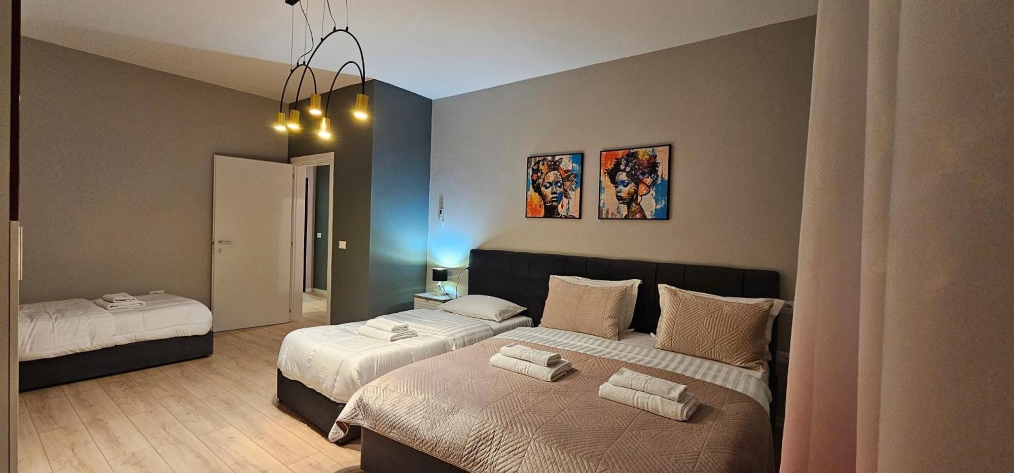 Center Apartment Easy_Luxury ティラナ エクステリア 写真